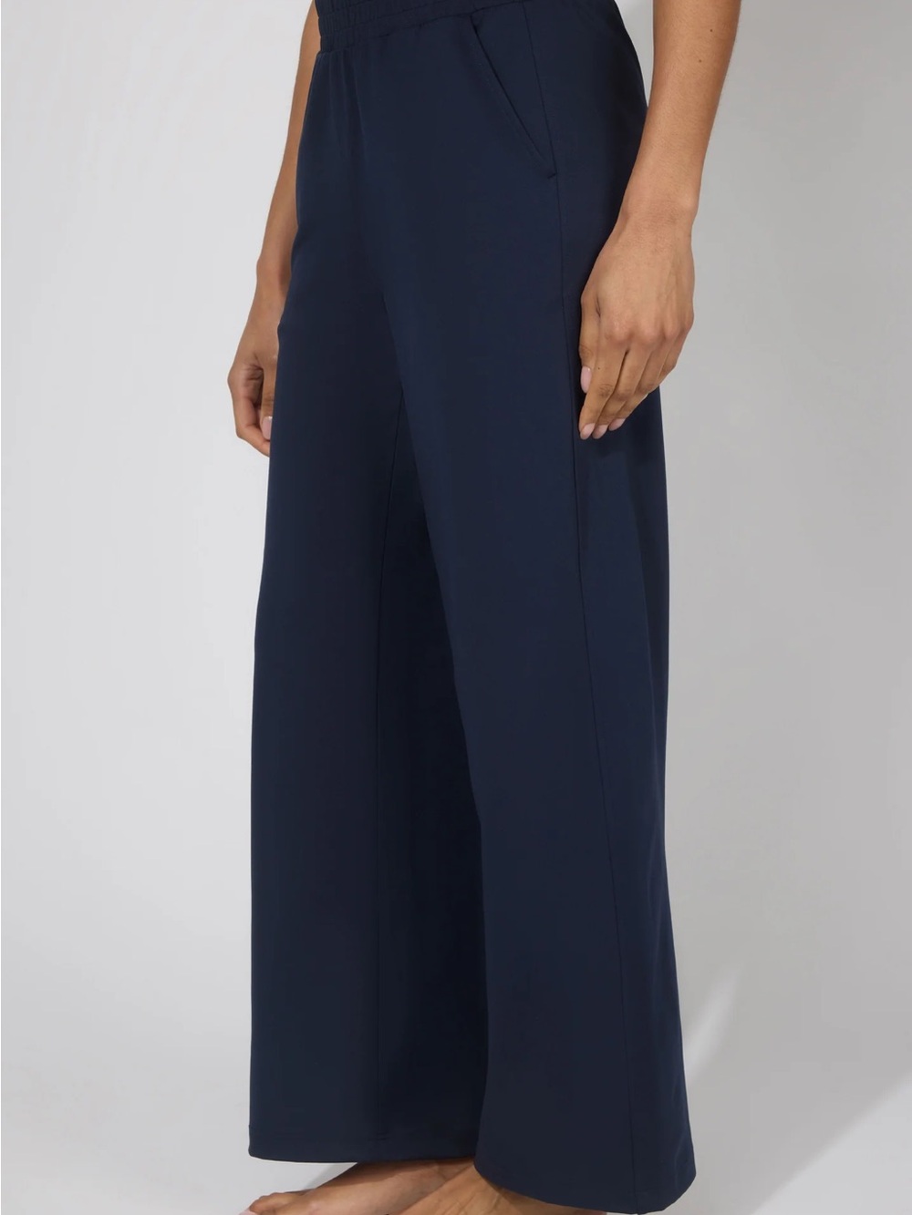 Yogalicious Wide-Leg Pants in Navy